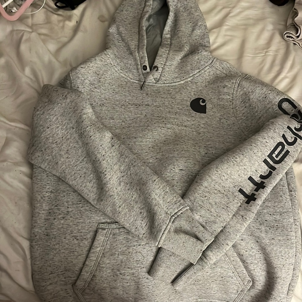 gray carhartt hoodie!!